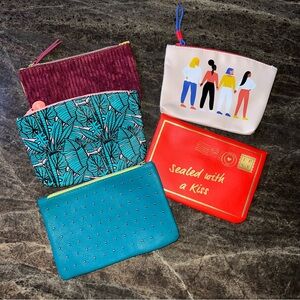 Ispy cosmetic bags 5 different prints all new not used